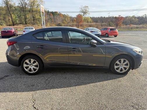 2016 Mazda Mazda3 i Sport