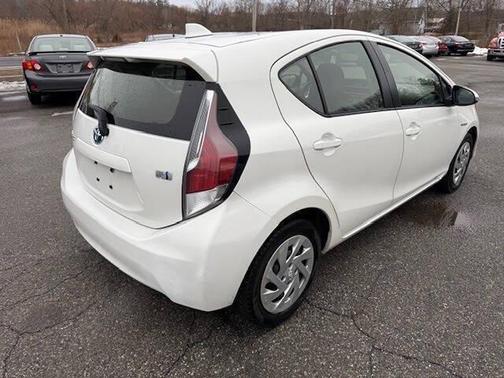 2016 Toyota Prius c Two