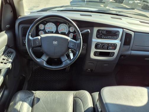 2004 Dodge Ram 1500 SLT