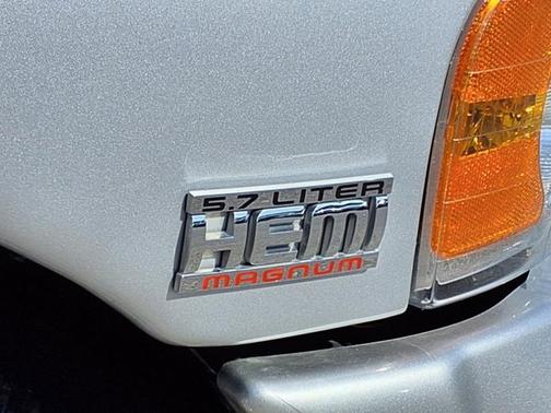2004 Dodge Ram 1500 SLT