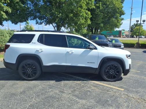 2022 GMC Acadia SLE