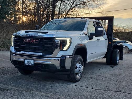 2025 GMC Sierra 3500 Pro