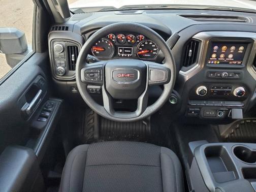 2025 GMC Sierra 3500 Pro