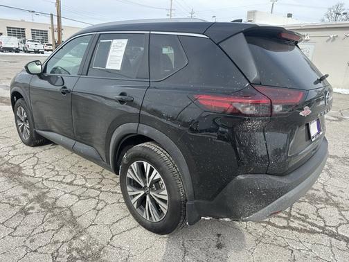 2022 Nissan Rogue SV