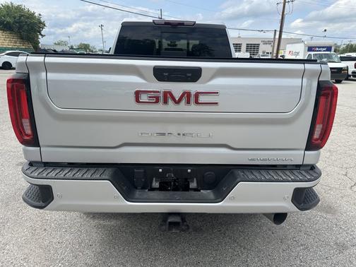2023 GMC Sierra 2500 Denali