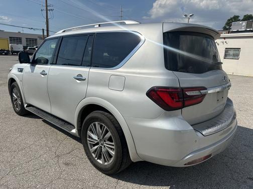 2019 INFINITI QX80 LUXE