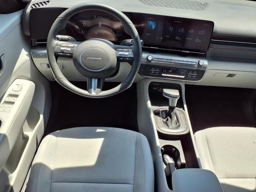 Cyber Gray Metallic 2025 Hyundai KONA SEL