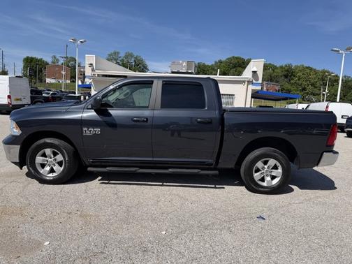 Maximum Steel Metallic Clearcoat 2021 RAM 1500 SLT