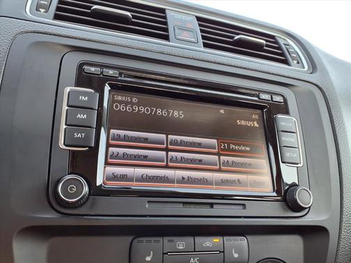 2015 Volkswagen Jetta 1.8T SE