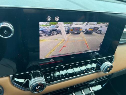 2025 GMC Canyon 4WD AT4