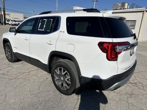 2023 GMC Acadia SLE