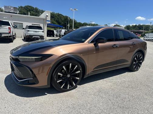 2023 Toyota Crown Platinum