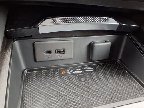 Moonstone Gray Metallic 2026 Buick Envision Avenir