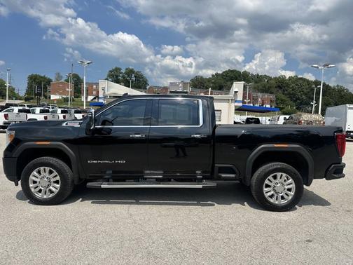 2023 GMC Sierra 2500 Denali