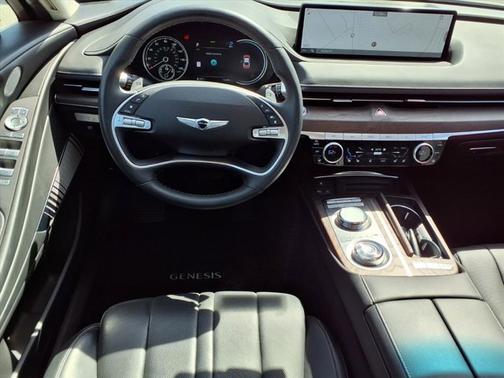 2024 Genesis Electrified G80 Advanced
