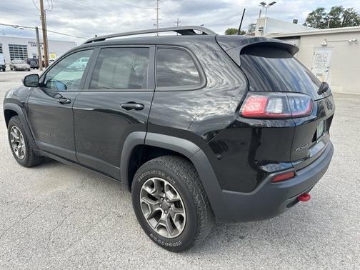 2020 Jeep Cherokee Trailhawk