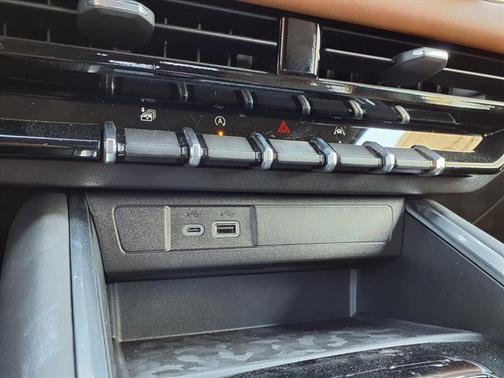 2026 GMC Canyon 4WD AT4