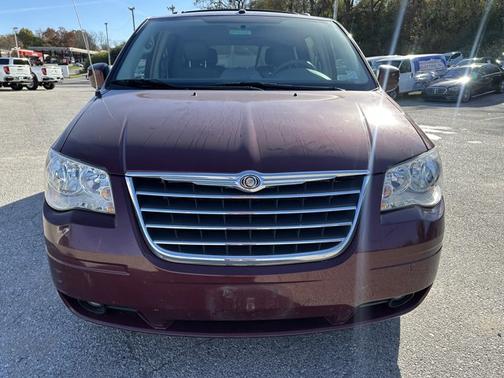 2008 Chrysler Town & Country Touring