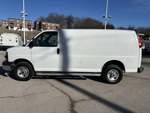 2023 GMC Savana 2500 Work Van