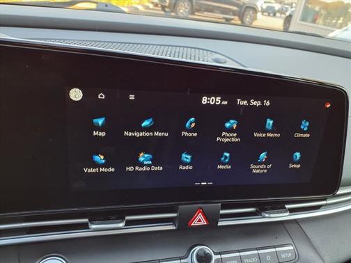 2022 Hyundai ELANTRA Limited