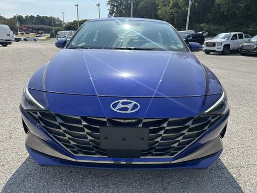 2022 Hyundai ELANTRA Limited