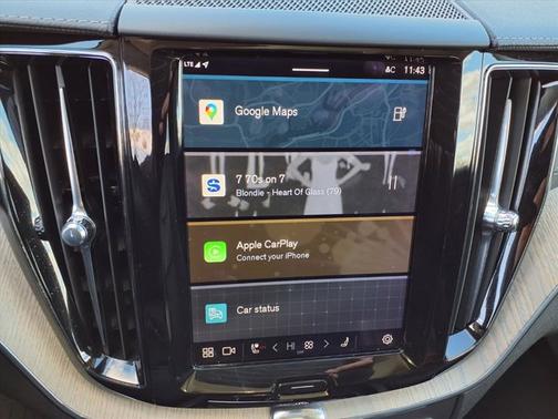 2022 Volvo XC60 Recharge Plug-In Hybrid Inscription