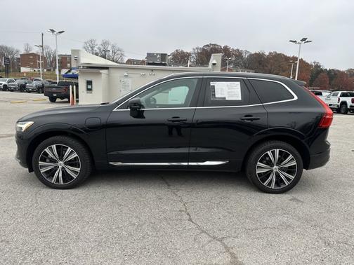 2022 Volvo XC60 Recharge Plug-In Hybrid Inscription
