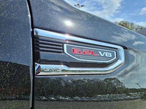 Onyx Black 2026 GMC Sierra 1500 SLT