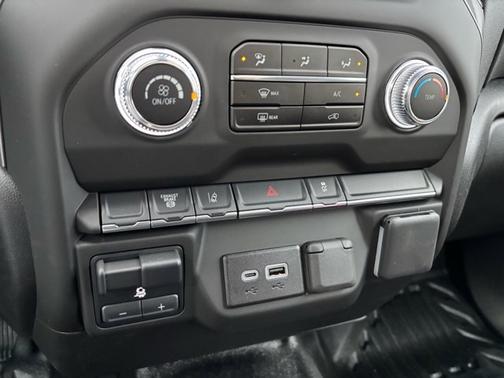 2025 GMC Sierra 3500 Pro