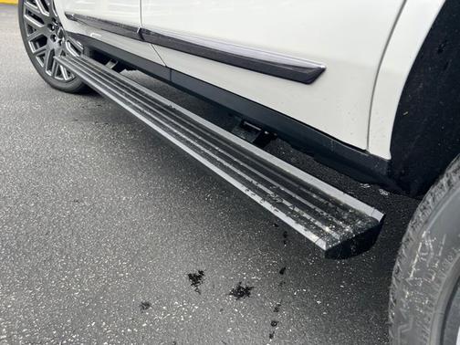 2025 GMC Yukon Denali Ultimate