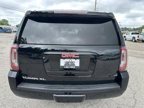 2016 GMC Yukon XL SLT