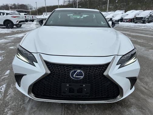 2022 Lexus ES 300h ES 300h F SPORT
