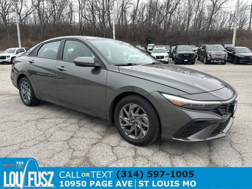 2024 Hyundai ELANTRA SEL