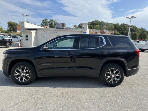 2022 GMC Acadia SLE