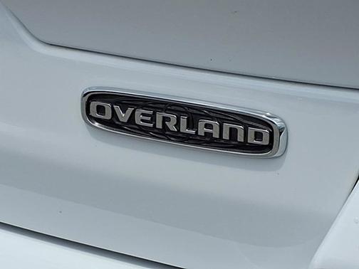 2022 Jeep Grand Cherokee Overland