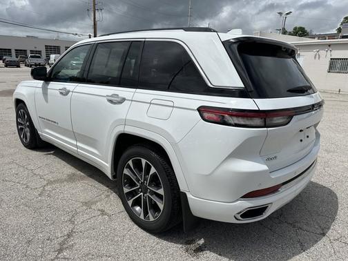 2022 Jeep Grand Cherokee Overland