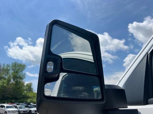 2025 GMC Sierra 2500 Pro