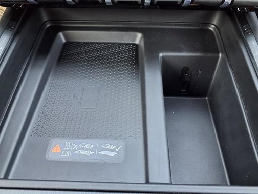 Ebony Twilight Metallic 2026 GMC Acadia FWD Elevation