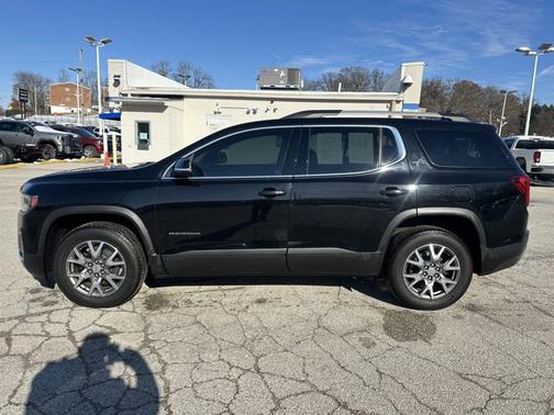 2021 GMC Acadia SLT