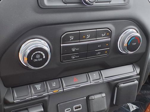 2025 GMC Sierra 3500 Pro