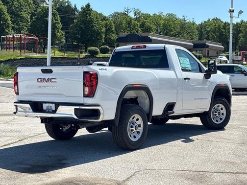 2025 GMC Sierra 3500 Pro