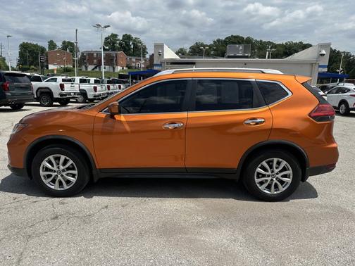 2017 Nissan Rogue SV