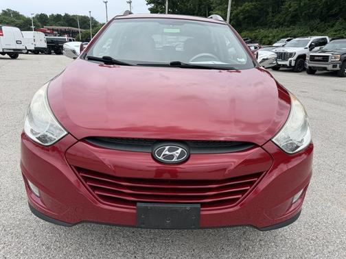 Garnet Red 2013 Hyundai TUCSON GLS