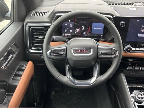 2025 GMC Canyon 4WD AT4