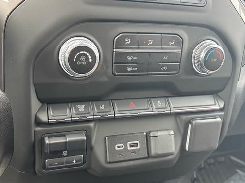 2025 GMC Sierra 3500 Pro