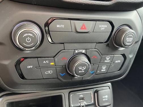 2019 Jeep Renegade Altitude