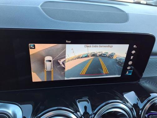 2022 Mercedes-Benz GLB 250 GLB 250