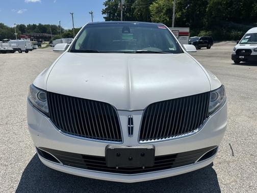 2016 Lincoln MKT EcoBoost