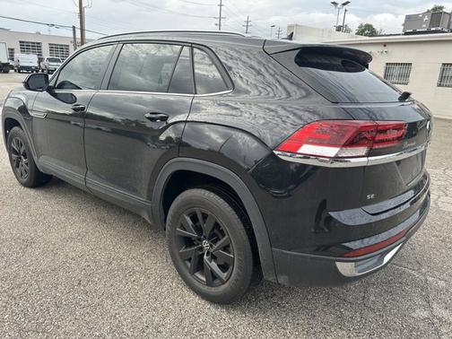 2022 Volkswagen Atlas Cross Sport 2.0T SE