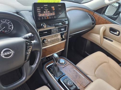 2022 Nissan Armada SL